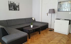Hello Tourist Flat